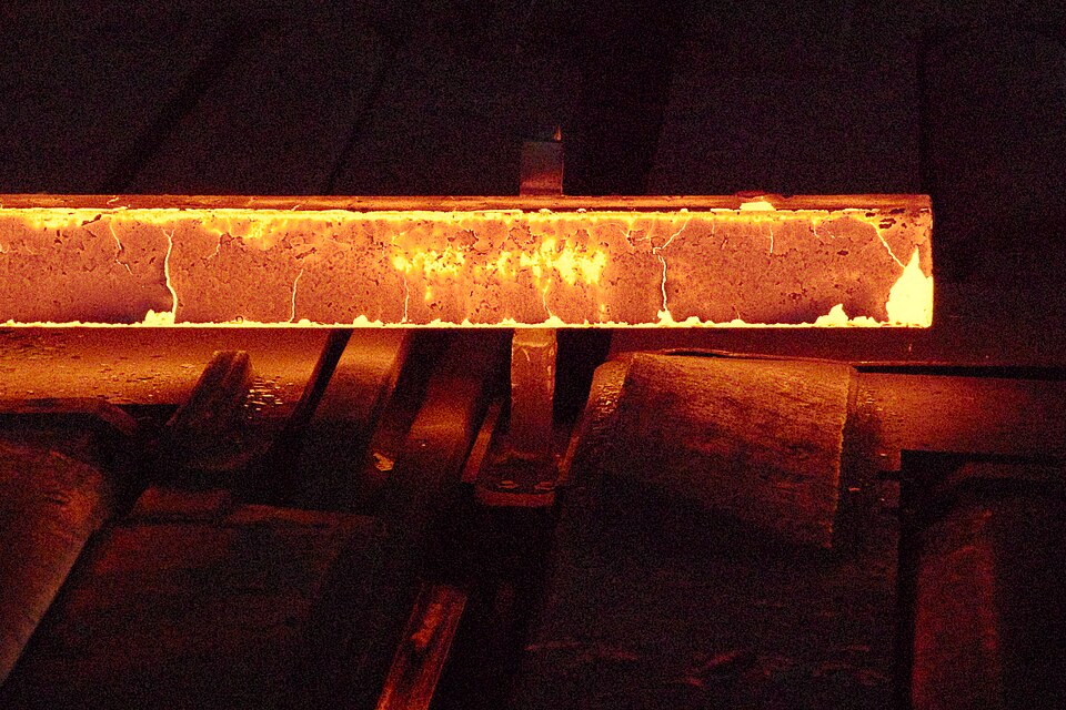 Huta Pokój hot-rolling mill, hot steel